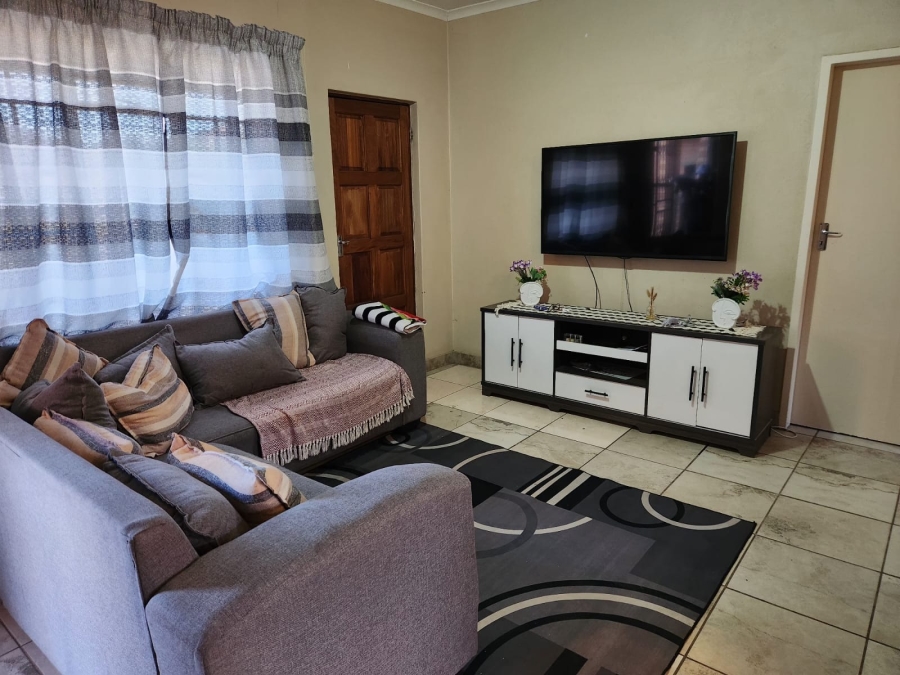 2 Bedroom Property for Sale in Waterval East North West